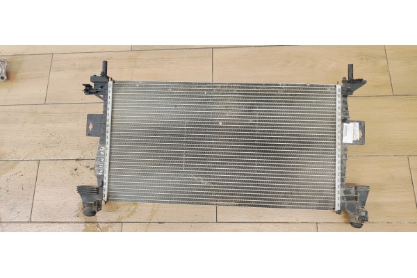 Recambio de radiador agua para ford focus lim. 1.6 referencia OEM IAM BV618005AD  