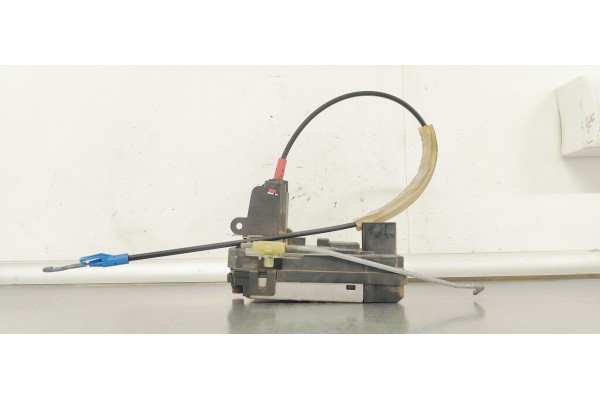 Recambio de cerradura puerta trasera izquierda para opel astra h berlina enjoy referencia OEM IAM 13210738  