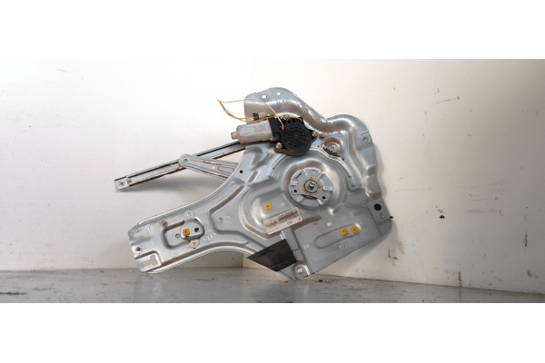 Recambio de elevalunas trasero derecho para kia cerato 2.0 cat referencia OEM IAM   