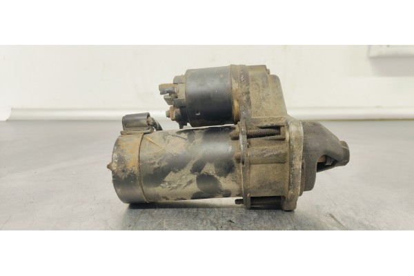Recambio de motor arranque para opel corsa c club referencia OEM IAM 09130838  