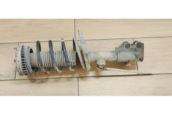 Recambio de amortiguador delantero derecho para peugeot 508 sw 1.6 hdi referencia OEM IAM 9676832280  
