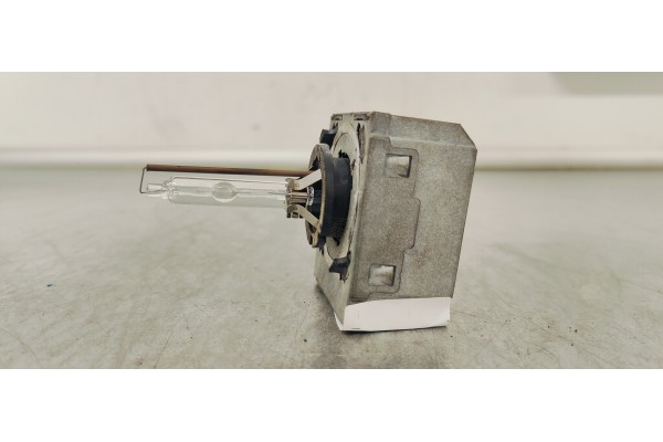 Recambio de bombillas para audi a6 berlina (4f2) 3.0 tdi referencia OEM IAM 5DD00831950  