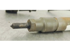 Recambio de inyector para volkswagen golf iv berlina (1j1) básico referencia OEM IAM 038130201S  