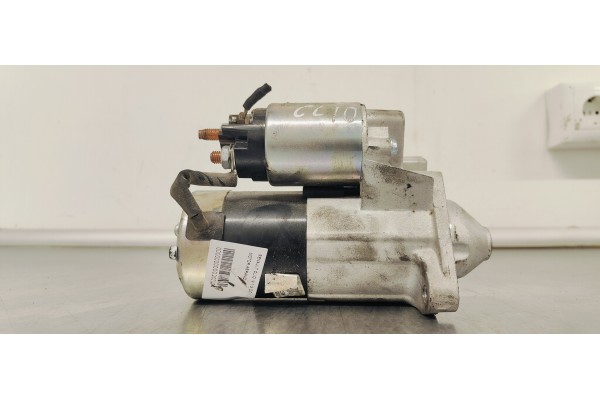 Recambio de motor arranque para renault clio iv 1.5 dci referencia OEM IAM   