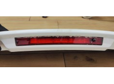 Recambio de aleron trasero para renault clio iv 1.5 dci referencia OEM IAM 960307284R  