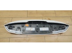 Recambio de aleron trasero para renault clio iv 1.5 dci referencia OEM IAM 960307284R  