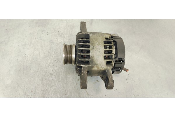 Recambio de alternador para fiat stilo (192) 1.9 jtd cat referencia OEM IAM 46782213  
