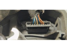 Recambio de cerradura puerta delantera izquierda para bmw serie 3 berlina (e90) 318 i referencia OEM IAM 7202143  