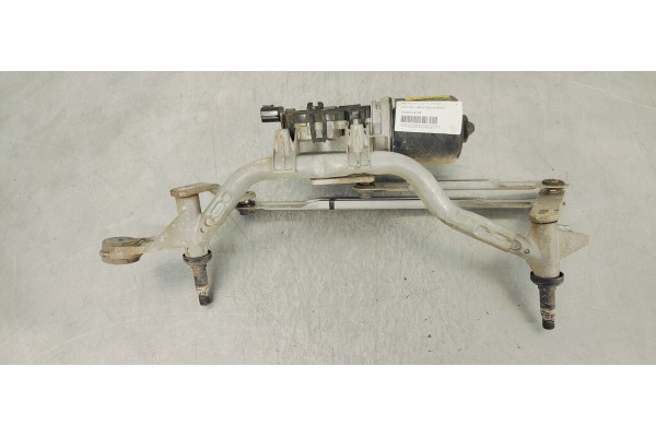 Recambio de motor limpia delantero para renault clio iv 1.5 dci referencia OEM IAM W000032746  