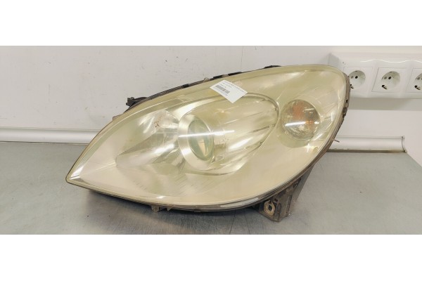 Recambio de faro izquierdo para mercedes-benz clase b (w245) 2.0 cdi referencia OEM IAM A1698201761  