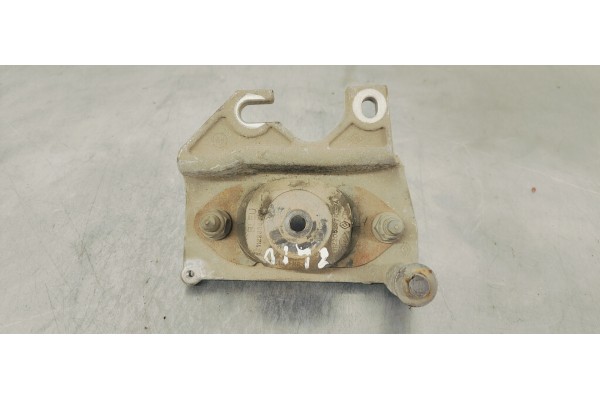 Recambio de soporte motor para renault clio iv 1.5 dci referencia OEM IAM 112228880R  