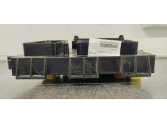 Recambio de caja reles / fusibles para opel astra h berlina enjoy referencia OEM IAM 13250232  