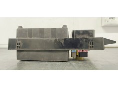 Recambio de caja reles / fusibles para opel astra h berlina enjoy referencia OEM IAM 13250232  