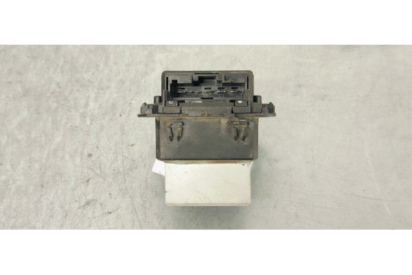 Recambio de resistencia calefaccion para renault clio iv 1.5 dci referencia OEM IAM T1017845R  
