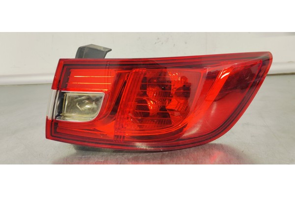 Recambio de piloto trasero derecho para renault clio iv 1.5 dci referencia OEM IAM 265502631R  