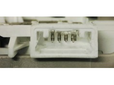 Recambio de luz interior para renault clio iv 1.5 dci referencia OEM IAM 739486822R  