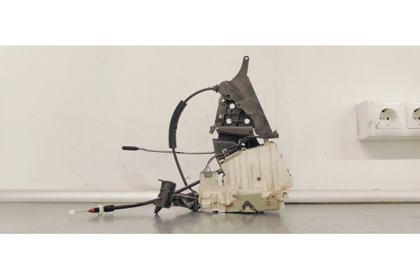 Recambio de cerradura puerta delantera derecha para mercedes-benz clase b (w245) 2.0 cdi referencia OEM IAM 1697202835  