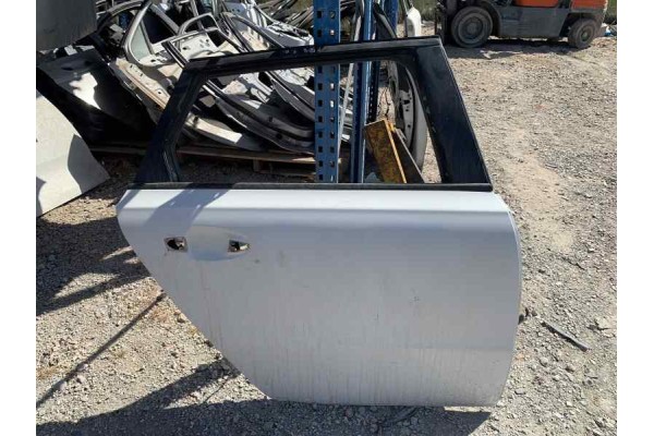 Recambio de puerta trasera derecha para peugeot 508 sw 1.6 hdi referencia OEM IAM   