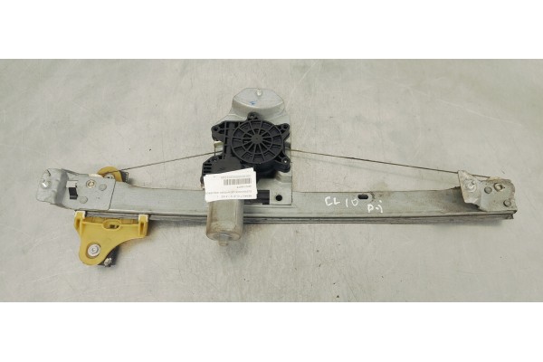 Recambio de elevalunas delantero izquierdo para renault clio iv 1.5 dci referencia OEM IAM 807213867R  