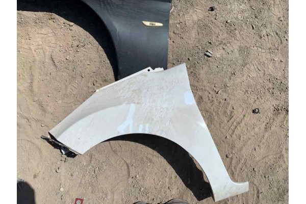 Recambio de aleta delantera izquierda para ford fiesta (cb1) 1.4 tdci 71 fap referencia OEM IAM   