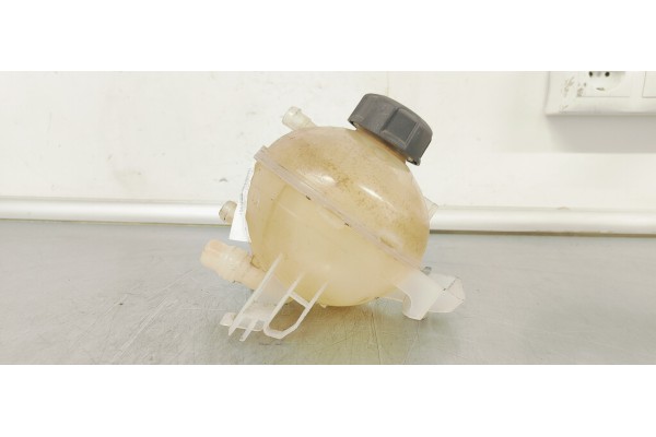 Recambio de deposito expansion para ds 4 1.5 hdi referencia OEM IAM 9850533480  