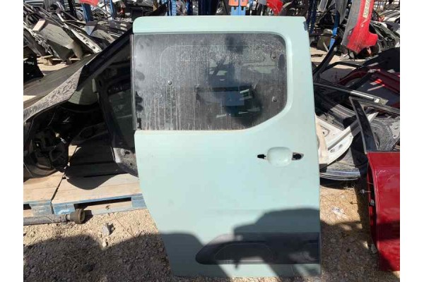 Recambio de puerta lateral corredera derecha para citroen berlingo 1.5 hdi referencia OEM IAM   