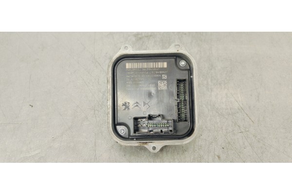 Recambio de centralita faros xenon para ds 4 1.5 hdi referencia OEM IAM 984319468001  