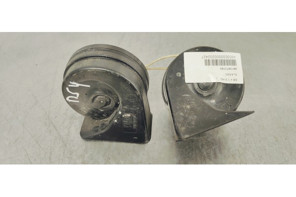 Recambio de claxon para ds 4 1.5 hdi referencia OEM IAM 9815870780  