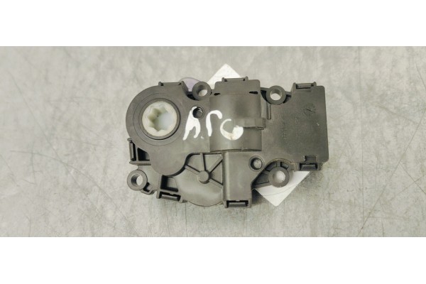 Recambio de motor apertura trampillas climatizador para ds 4 1.5 hdi referencia OEM IAM EGP0071  