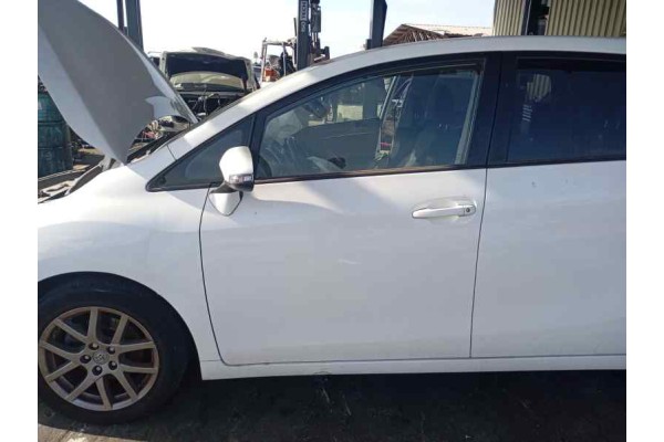 Recambio de puerta trasera derecha para toyota verso 1.6d4d 112 fap referencia OEM IAM   