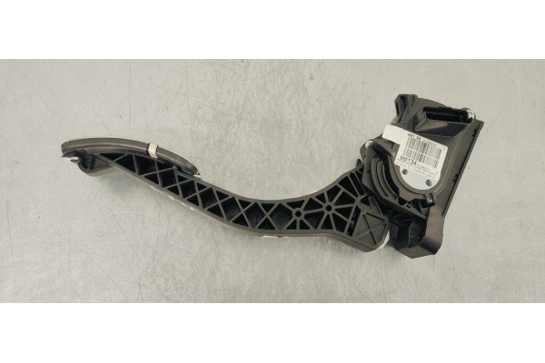 Recambio de pedal acelerador para ds 4 1.5 hdi referencia OEM IAM 9674829180  