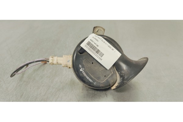 Recambio de claxon para renault clio iii 1.5dci 85 referencia OEM IAM 8200146198  