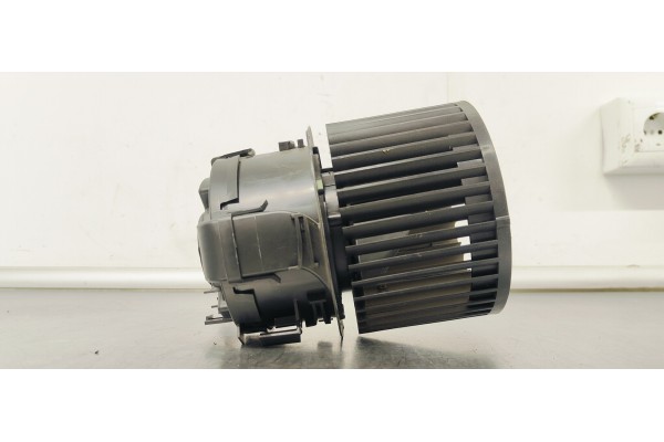 Recambio de ventilador calefaccion para ds 4 1.5 hdi referencia OEM IAM T75061C  