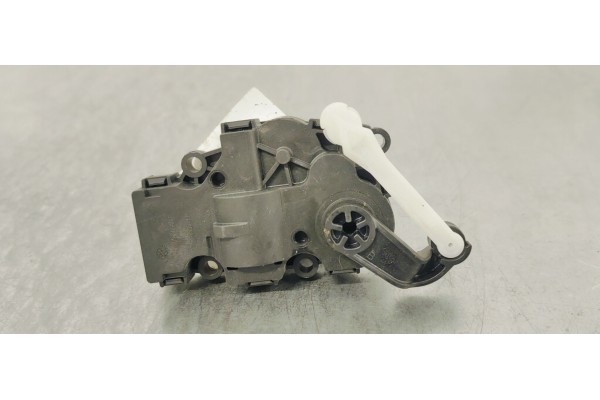 Recambio de motor apertura trampillas climatizador para ds 4 1.5 hdi referencia OEM IAM EGP0071  