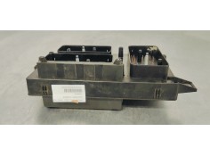 Recambio de caja reles / fusibles para opel zafira b enjoy referencia OEM IAM 13206752  