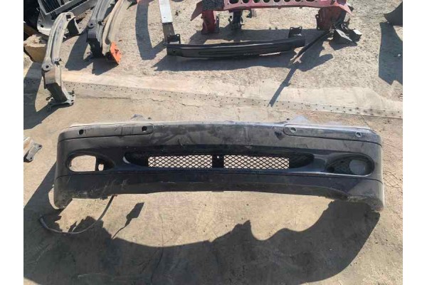 Recambio de paragolpes delantero para mercedes-benz clase c (w203) berlina referencia OEM IAM   