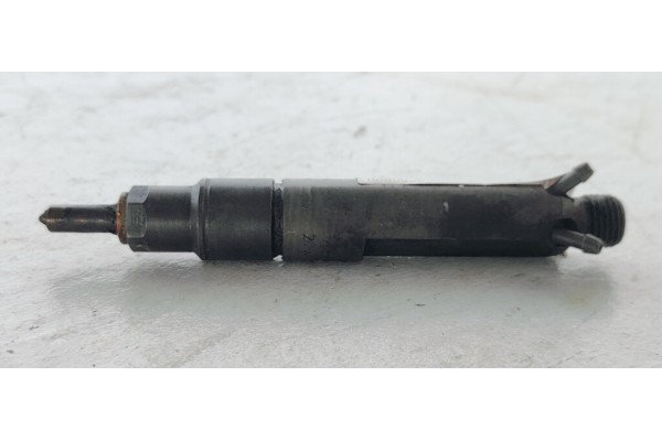 Recambio de inyector para volkswagen golf iv berlina (1j1) básico referencia OEM IAM 038130201G  