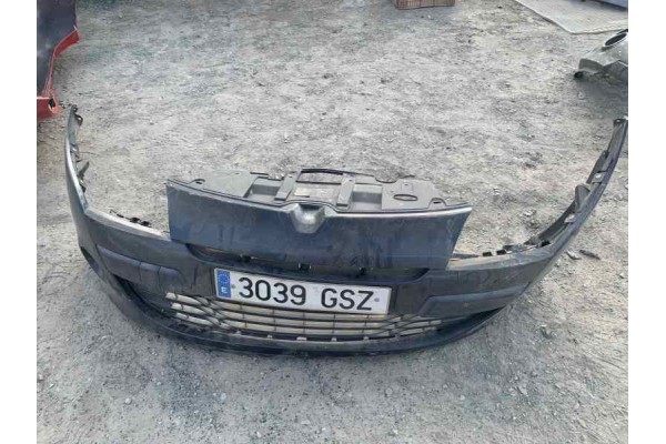 Recambio de paragolpes delantero para renault megane iii berlina 5 p referencia OEM IAM   