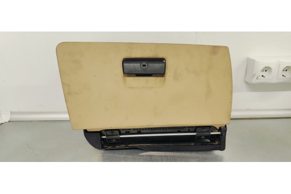 Recambio de guantera para bmw serie 3 berlina (e90) 318 i referencia OEM IAM 51167075479  