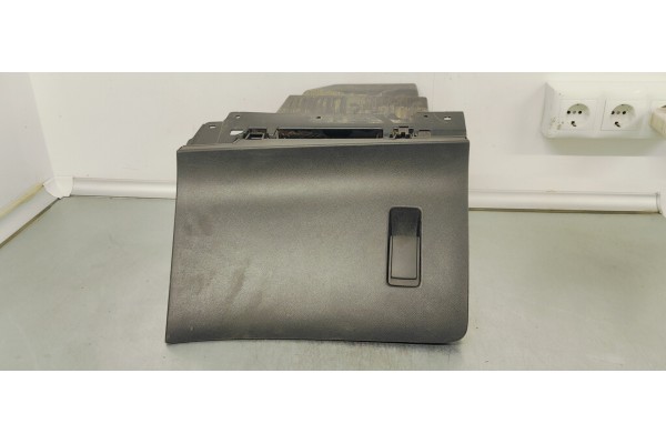 Recambio de guantera para peugeot 208 (p2) 1.5 hdi referencia OEM IAM 9672847480  