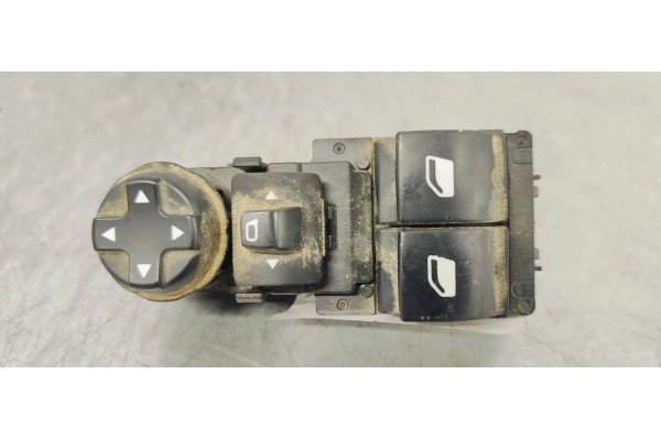 Recambio de mando elevalunas delantero izquierdo para peugeot 208 (p2) 1.5 hdi referencia OEM IAM 98329262ZD  