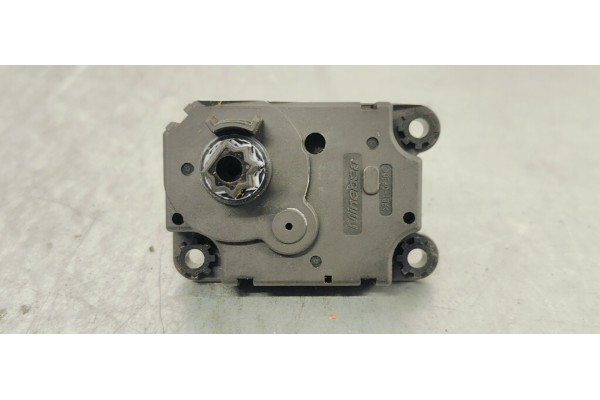 Recambio de motor apertura trampillas climatizador para peugeot 208 (p2) 1.5 hdi referencia OEM IAM 16000458  
