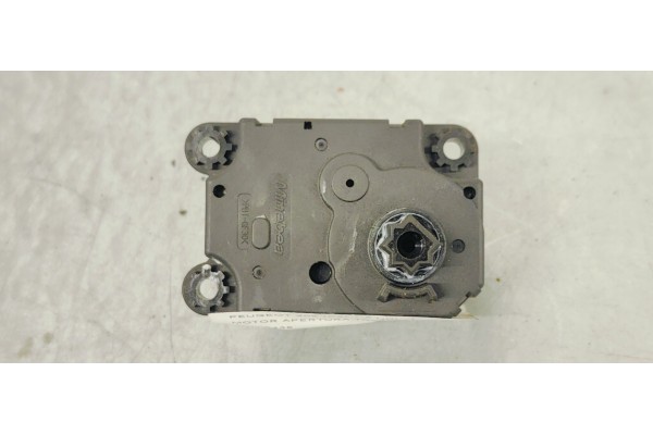 Recambio de motor apertura trampillas climatizador para peugeot 208 (p2) 1.5 hdi referencia OEM IAM 16000458  