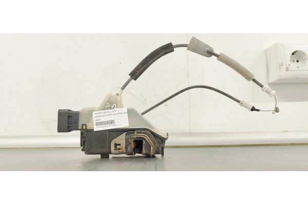 Recambio de cerradura puerta delantera derecha para peugeot 208 (p2) 1.5 hdi referencia OEM IAM 292847  