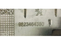 Recambio de moldura para peugeot 208 (p2) 1.5 hdi referencia OEM IAM 9823464380  