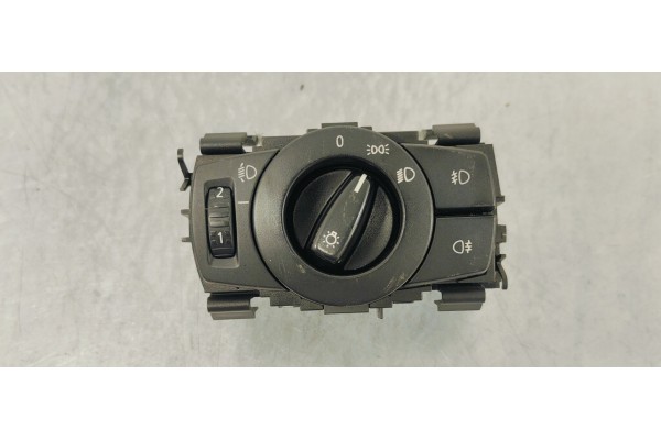 Recambio de mando luces para bmw serie 1 berlina (e81/e87) 2.0 d referencia OEM IAM 693279402  