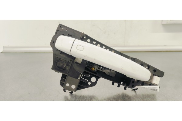 Recambio de maneta exterior delantera derecha para audi a4 ber. (b8) 2.0 tdi referencia OEM IAM 8T0837886B  
