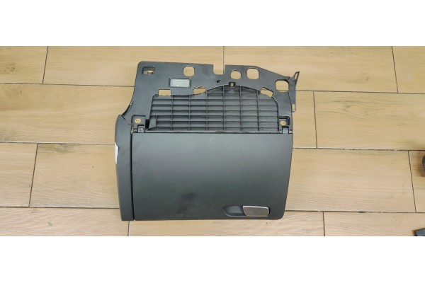 Recambio de guantera para audi a4 ber. (b8) 2.0 tdi referencia OEM IAM 8K1857035B  