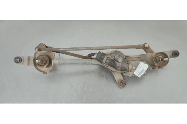 Recambio de motor limpia delantero para opel insignia berlina 2.0cdti 130 fap referencia OEM IAM 13227392  