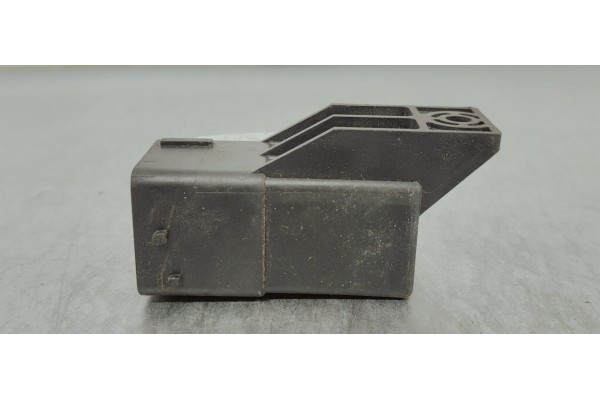 Recambio de caja precalentamiento para citroen c4 picasso 1.6 hdi referencia OEM IAM 9663696380  